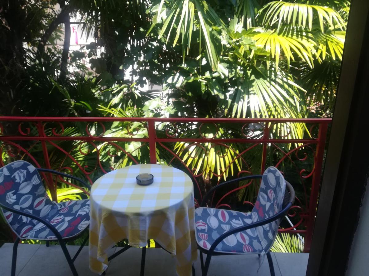 Romantic Room With Balcony 로브란 외부 사진